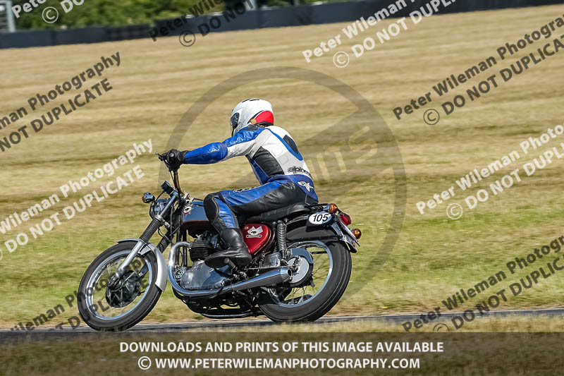 cadwell park;cadwell park photographs;cadwell trackday photographs;enduro digital images;event digital images;eventdigitalimages;peter wileman photography;racing digital images;trackday digital images;trackday photos